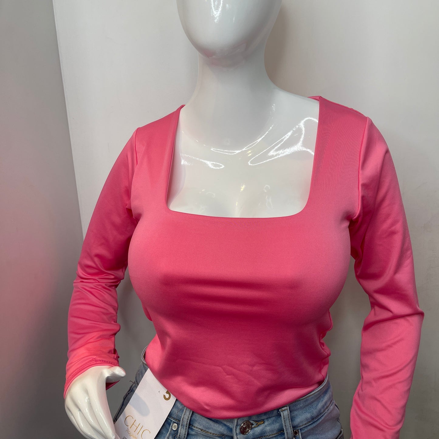 Body Manga Larga Escotado Rosado