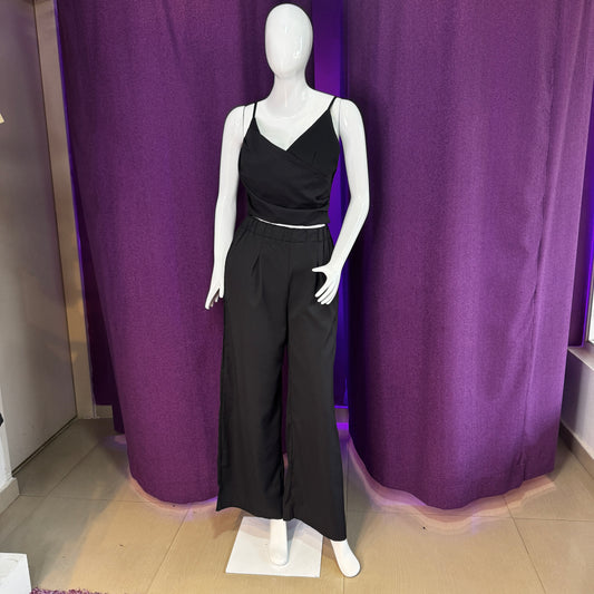 SET NEGRO TOP TIRAS