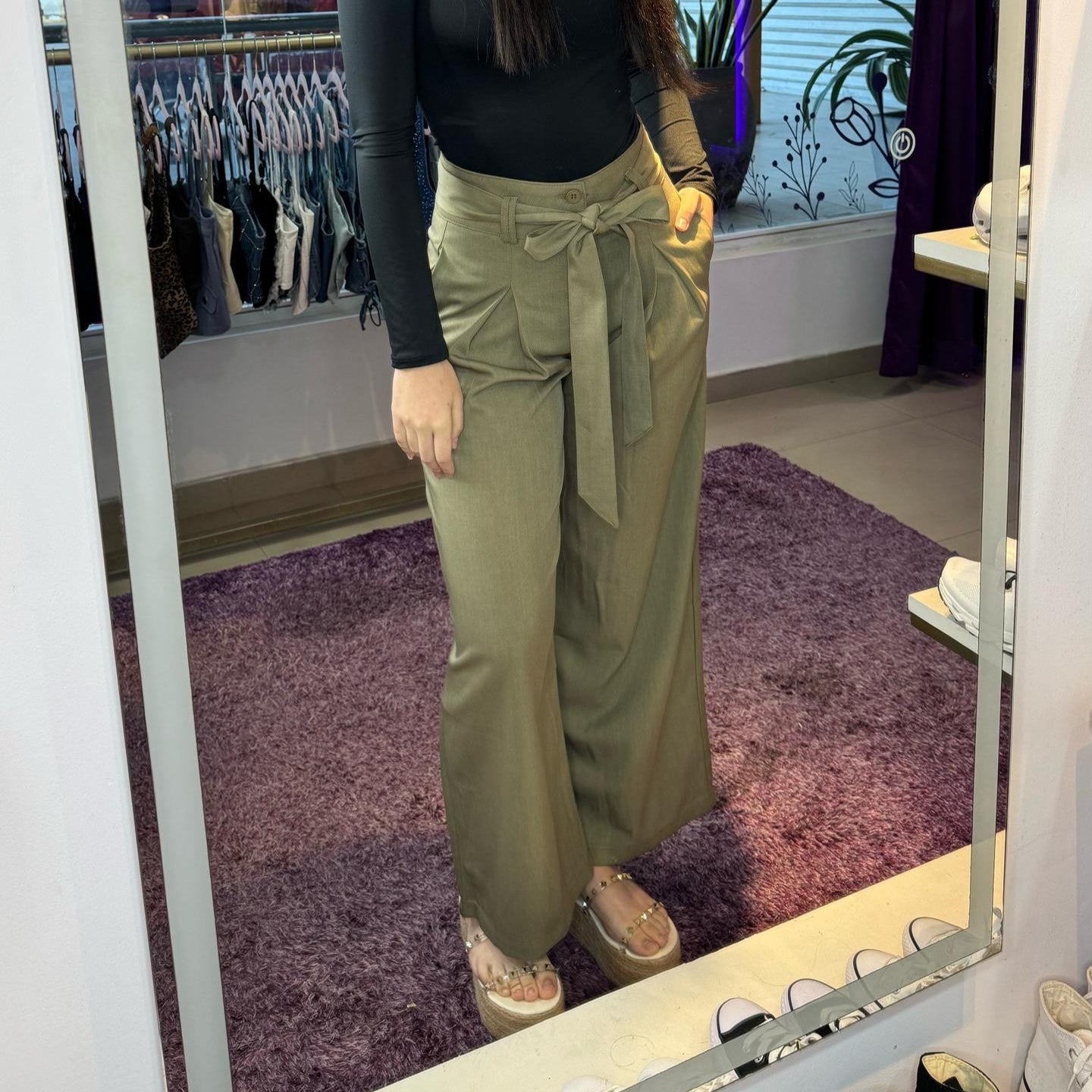 PANTALON RECTO ANCHO VERDE