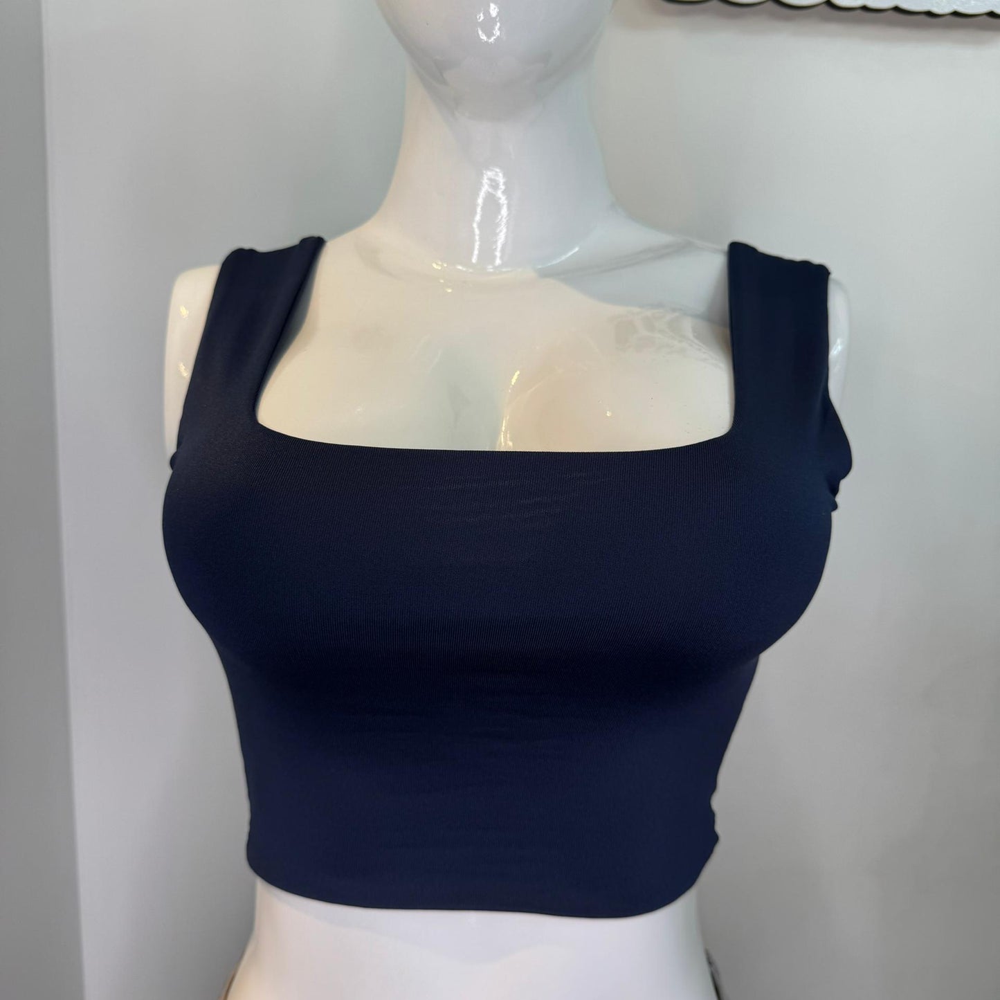 TOP BASICO HALTER AZUL MARINO