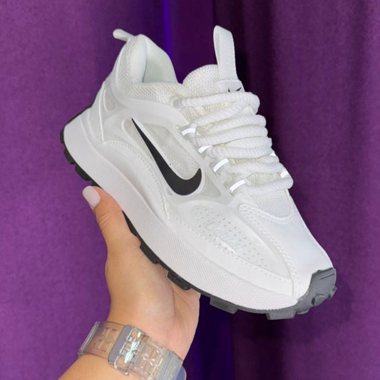 Nike Balleli