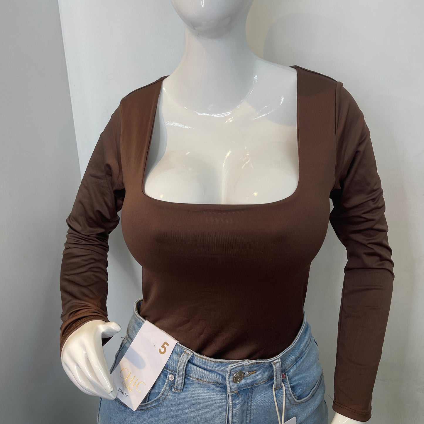 Body Manga Larga Escotado Marrón