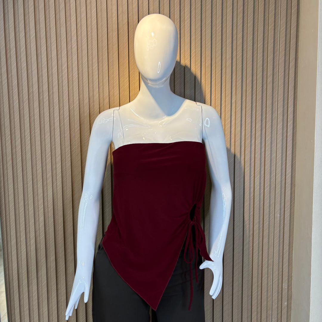 TOP STRAPLESS ABERTURA ASIMETRICO