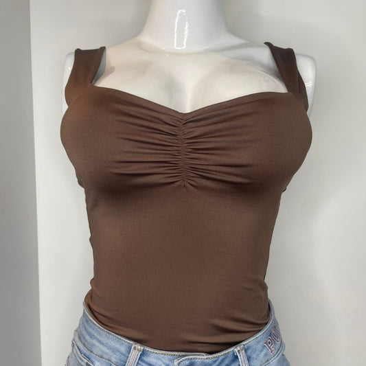 BODY ESCOTADO ARRUCHADO MARRON
