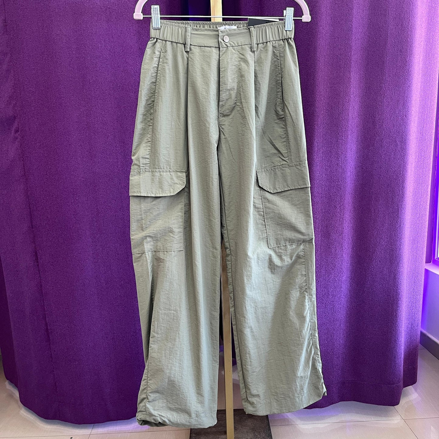 PANTALON RECTO CARGO GRIS