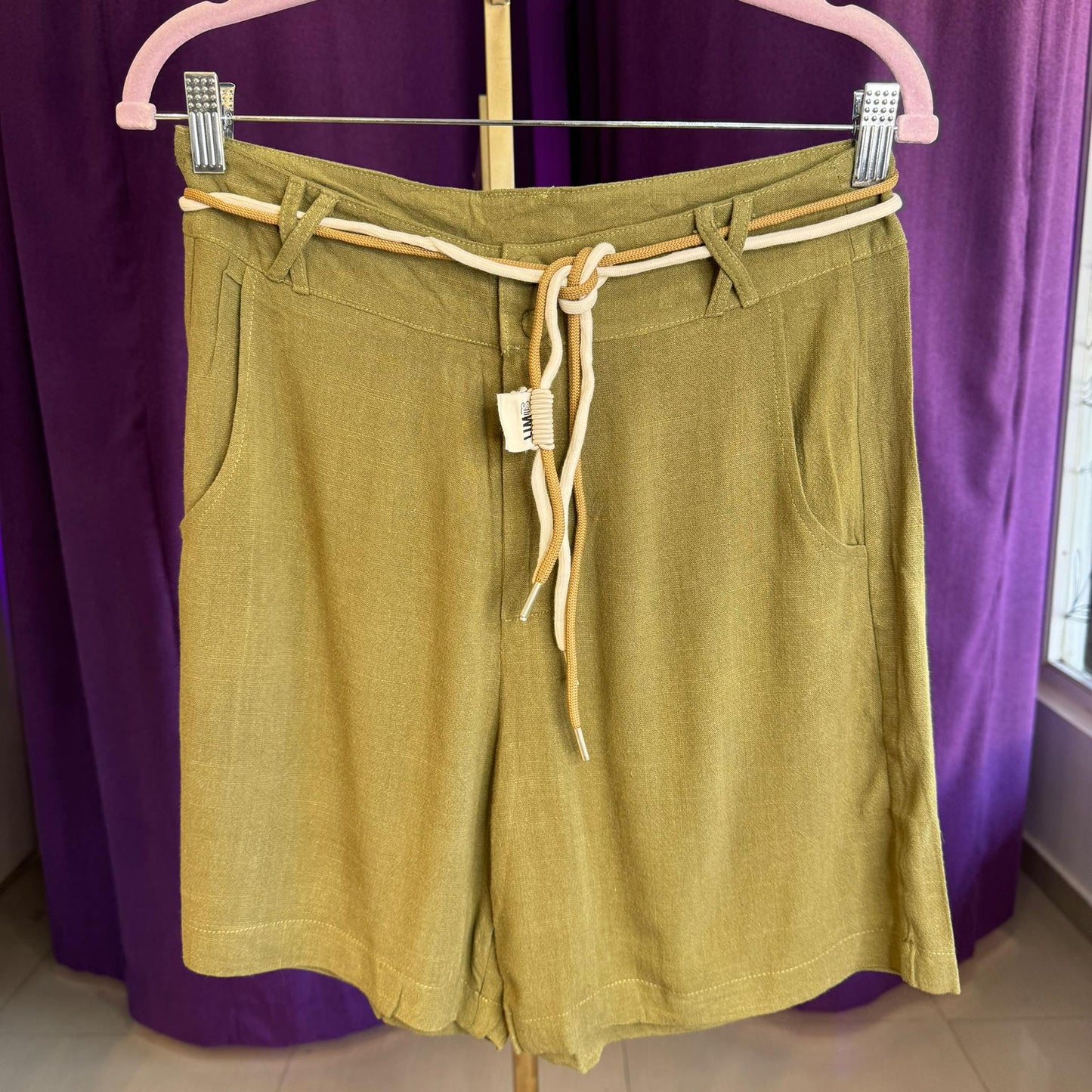 Short con cordón Verde Oliva