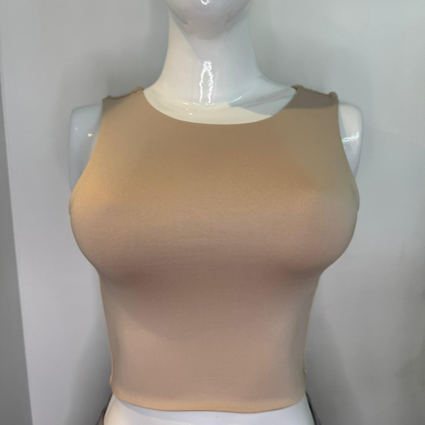 TOP BASICO HALTER BEIGE