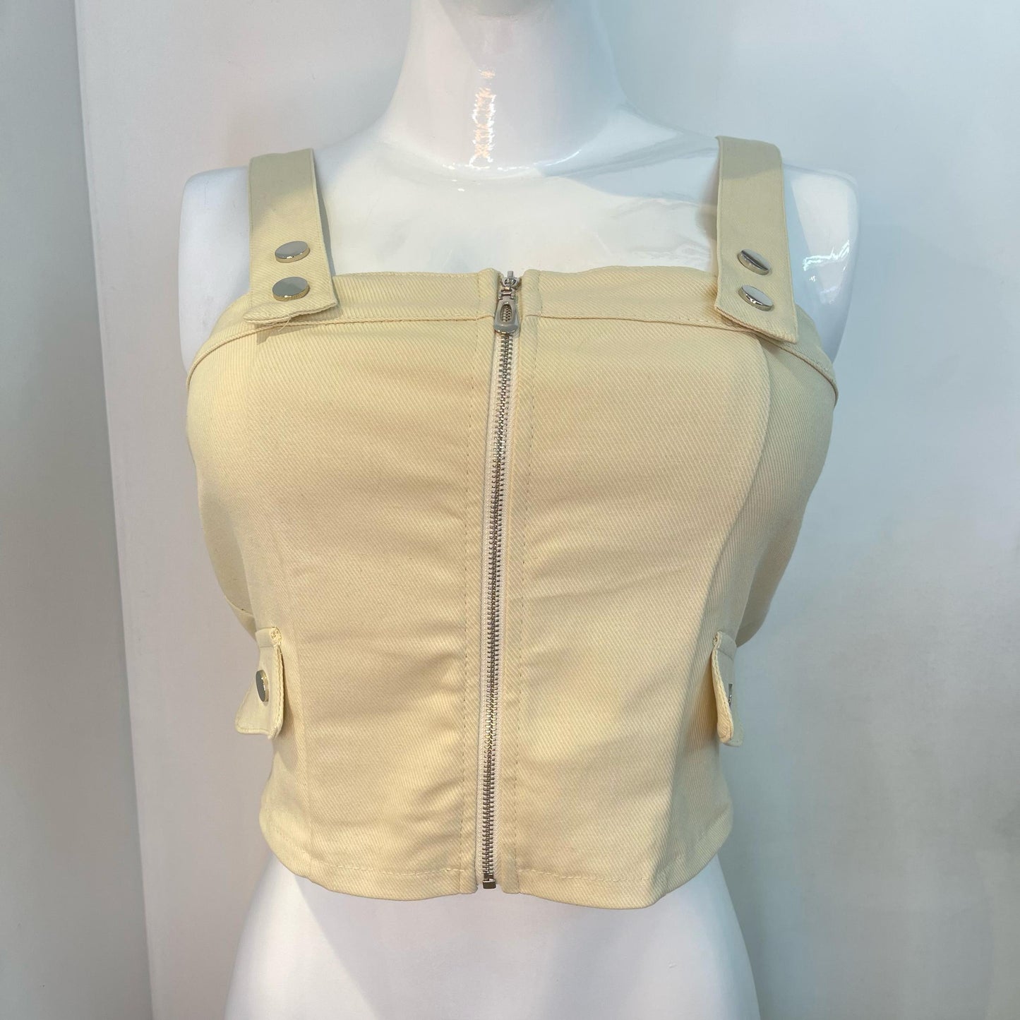 TOP CIERRE BEIGE