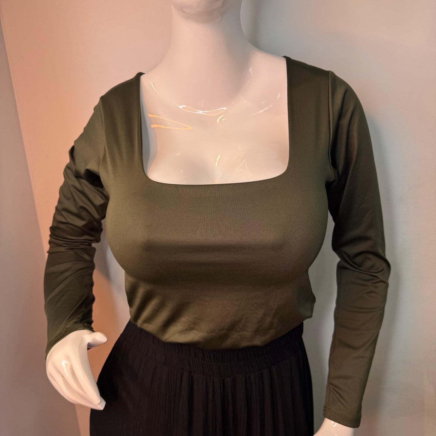 BODY MANGA LARGA ESCOTADO VERDE