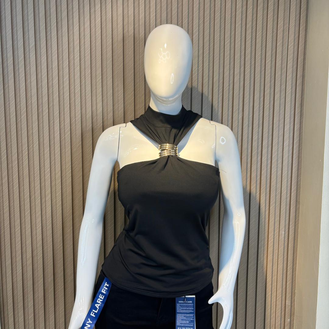 TOP MANGA SIZA CUELLO ALTO CON HEBILLA