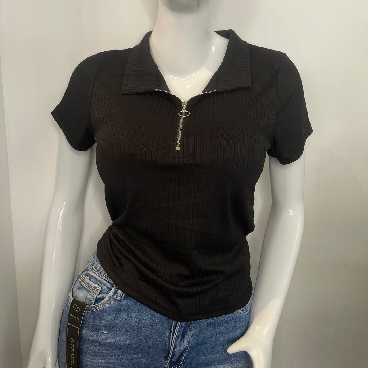 BLUSA CUELLO POLO V CIERRE NEGRA