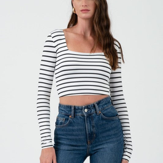 TOP MANGA LARGA CUELLO CUADRADO RAYAS NEGRAS