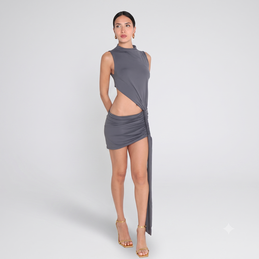VESTIDO CORTO CON ABERTURA MANGA SIZA
