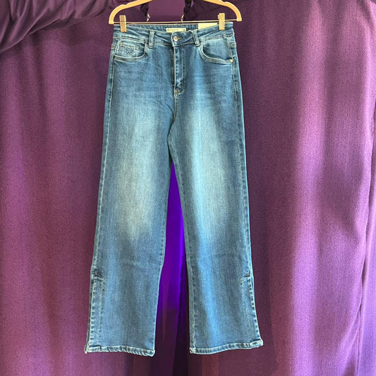 JEAN STRAIGHT CORTE RECTO BOTA ABIERTA