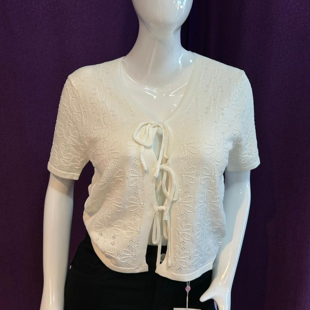 BLUSA TEJIDA CON LAZO