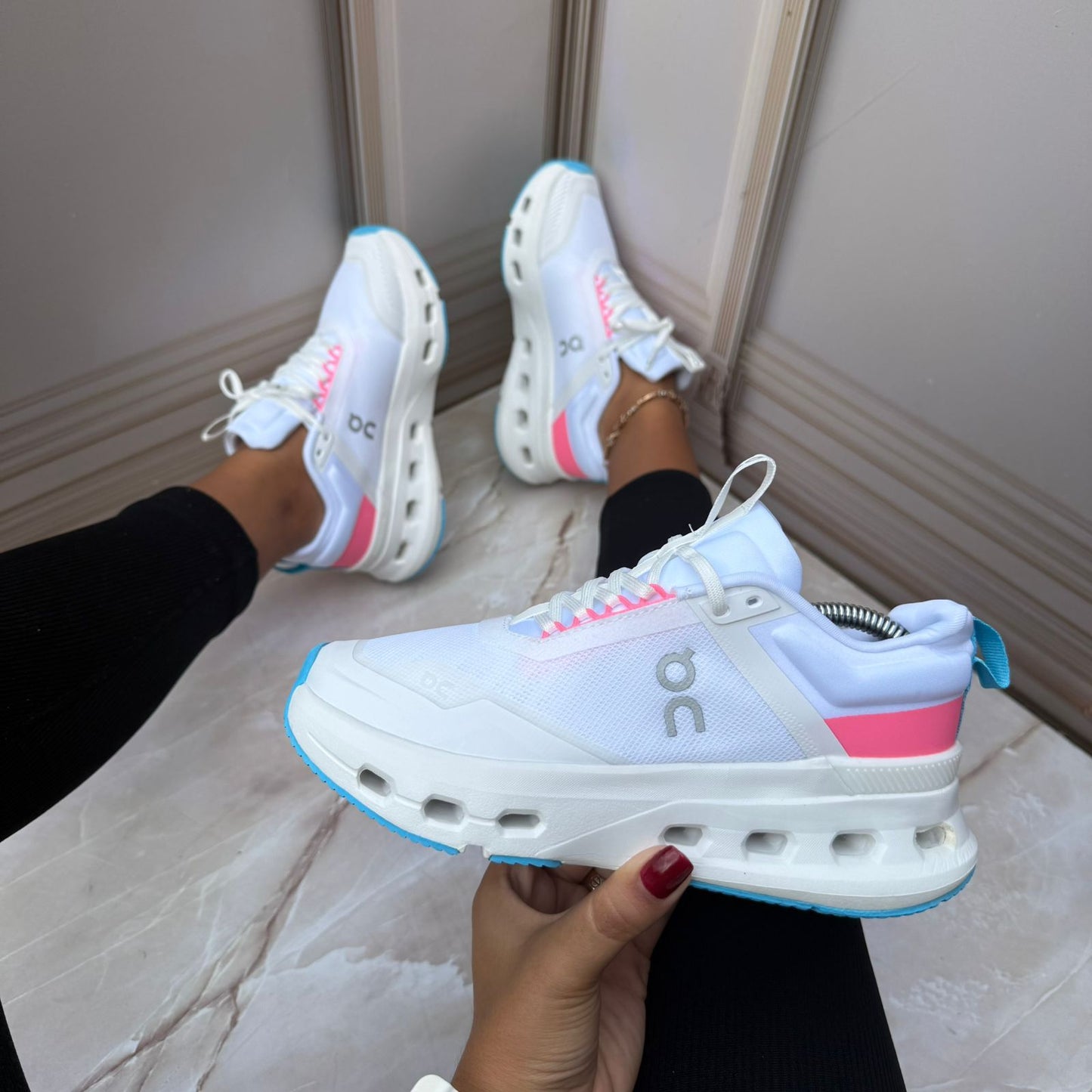 On Cloud Blancas Rosado