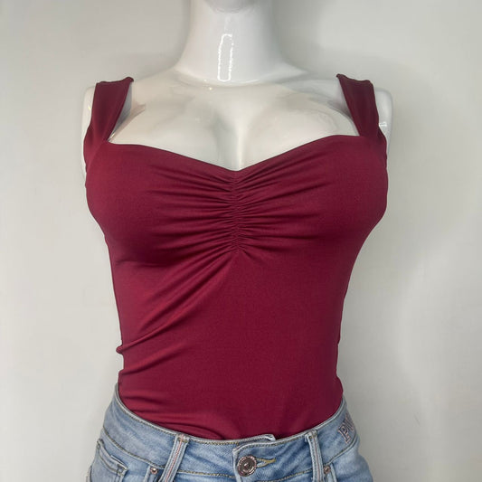 BODY ESCOTADO ARRUCHADO ROJO CEREZA