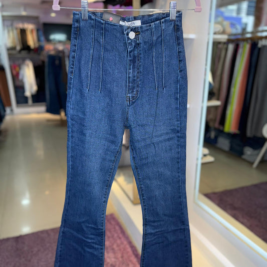 JEAN TIPO ZARA BOTA CAMPANA
