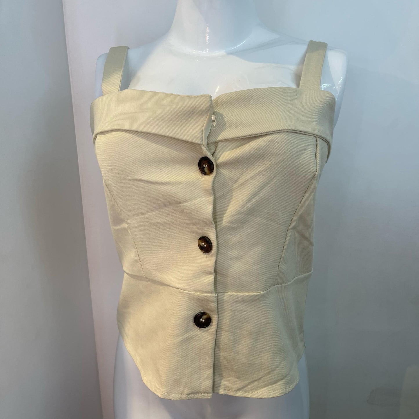 TOP TIRAS BEIGE 03 BOTONES
