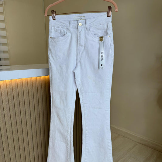 JEAN BLANCO BOTA CAMPANA