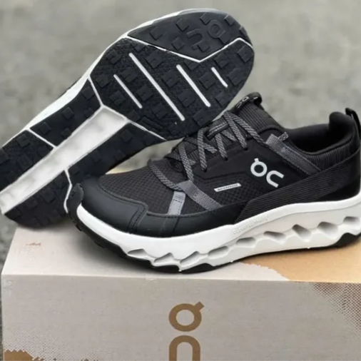 On Cloud Surfer Negra y Gris