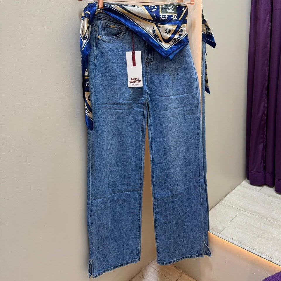 JEAN STRAIGHT