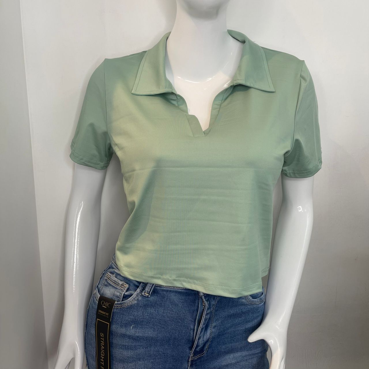 TOP CUELLO POLO V VERDE CORTO